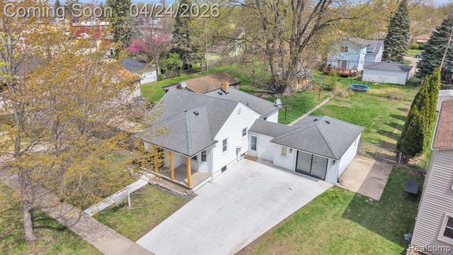 6964 Nightingale Street, Dearborn Heights, MI 48127