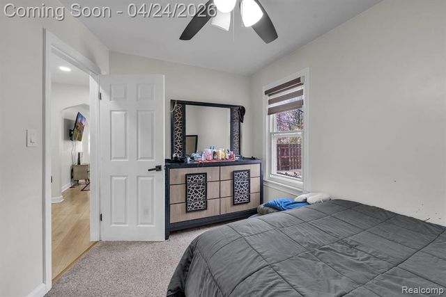 6964 Nightingale Street, Dearborn Heights, MI 48127
