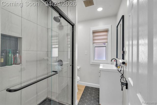 6964 Nightingale Street, Dearborn Heights, MI 48127