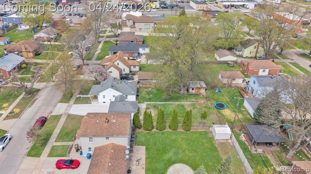 6964 Nightingale Street, Dearborn Heights, MI 48127