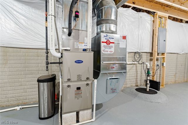 218 Leather Leaf Drive, Elyria, OH 44035