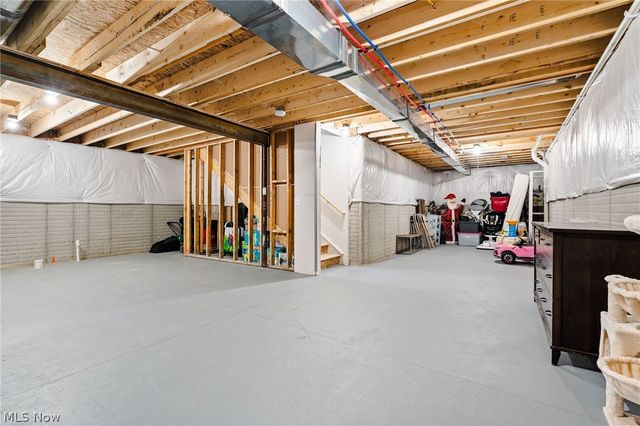 218 Leather Leaf Drive, Elyria, OH 44035