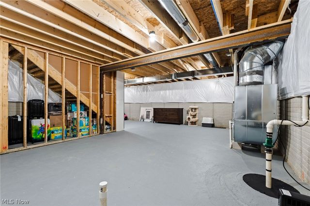 218 Leather Leaf Drive, Elyria, OH 44035