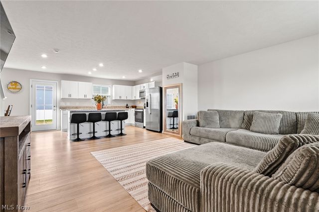 218 Leather Leaf Drive, Elyria, OH 44035