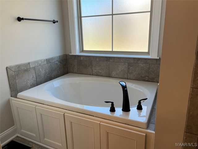 454 Sage Brook, Pike Road, AL 36064