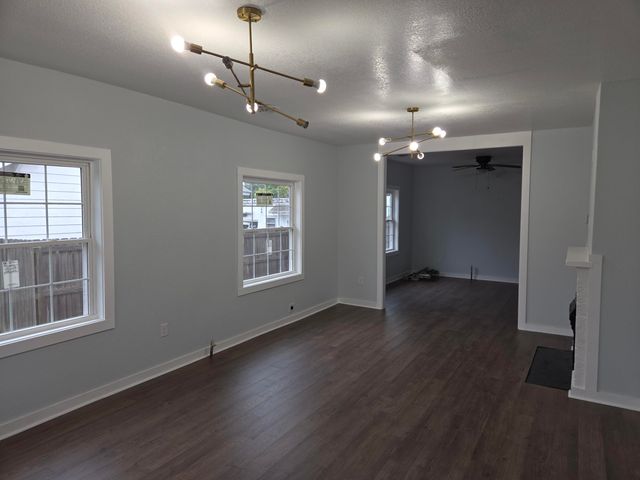 2106 Cairo Road, Paducah, KY 42001