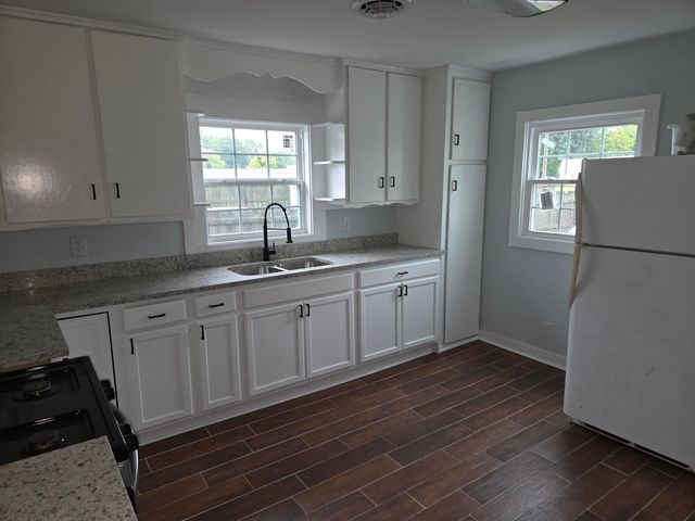 2106 Cairo Road, Paducah, KY 42001