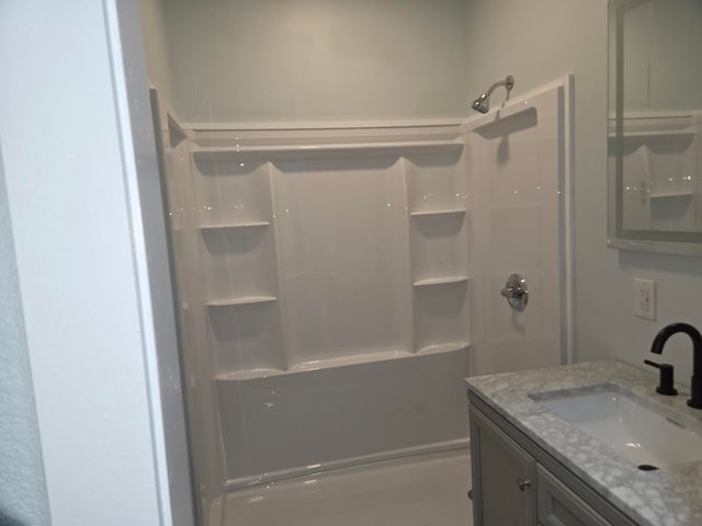 2106 Cairo Road, Paducah, KY 42001