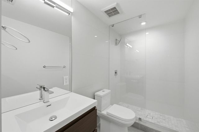 714 NE 14th Avenue 102, Fort Lauderdale, FL 33304
