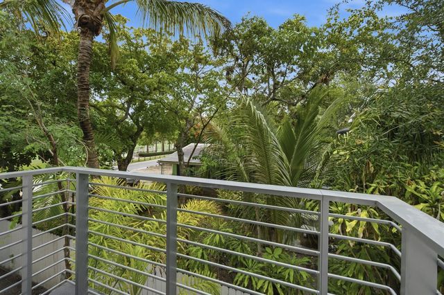 714 NE 14th Avenue 102, Fort Lauderdale, FL 33304