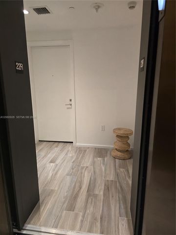 801 S Miami Ave 2205, Miami, FL 33130
