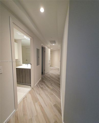 801 S Miami Ave 2205, Miami, FL 33130