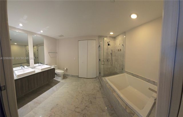 801 S Miami Ave 2205, Miami, FL 33130