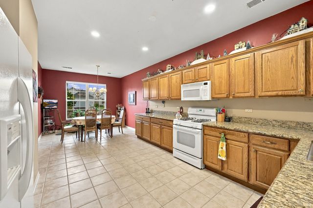 13830 WILSHIRE Way, Huntley, IL 60142