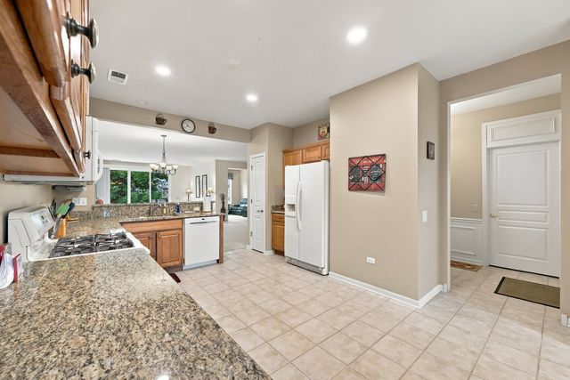 13830 WILSHIRE Way, Huntley, IL 60142