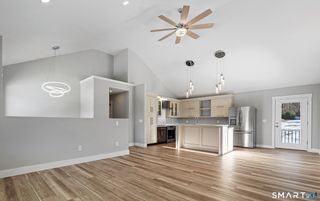 121 New Road, Thompson, CT 06277