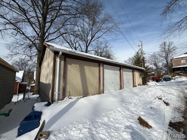 818 S Jackson Street, Belleville, IL 62220