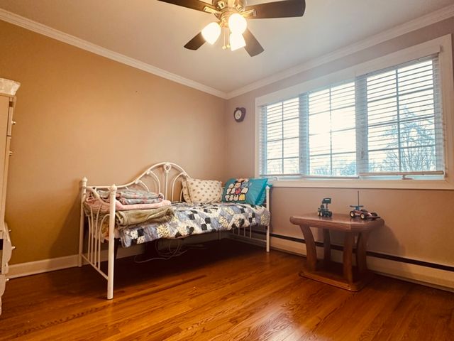 8415 N Ottawa Avenue, Niles, IL 60714