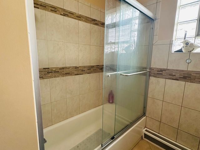 8415 N Ottawa Avenue, Niles, IL 60714