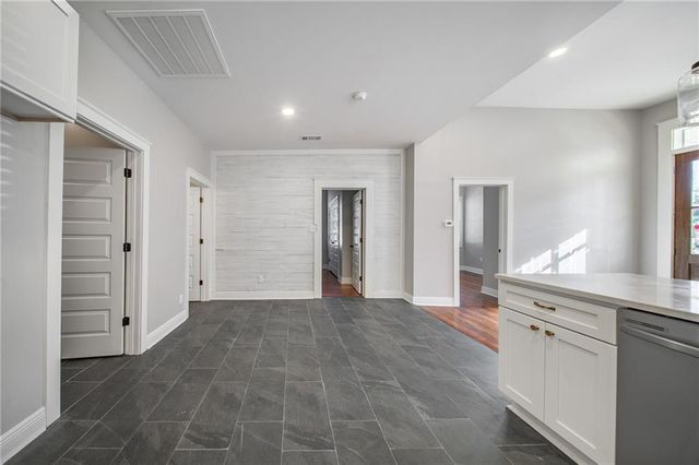 950 Elmira Street, Mobile, AL 36604