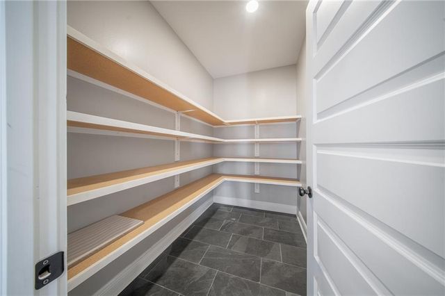 950 Elmira Street, Mobile, AL 36604