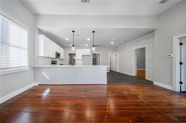 950 Elmira Street, Mobile, AL 36604