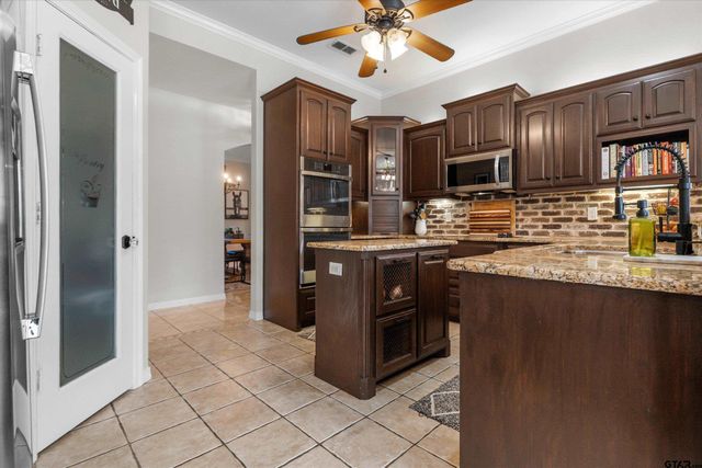 635 Boundry St, Mineola, TX 75773