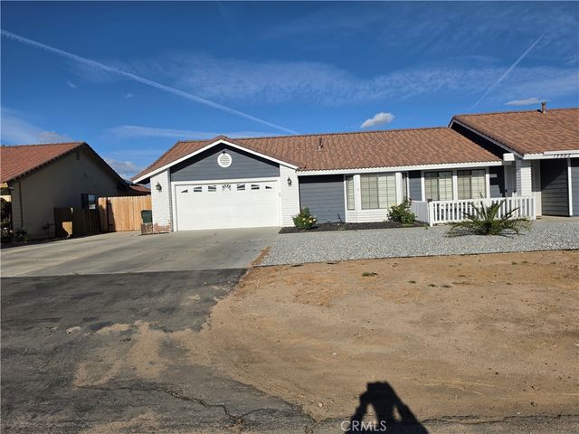 13502 Cuyamaca Road, Apple Valley, CA 92308