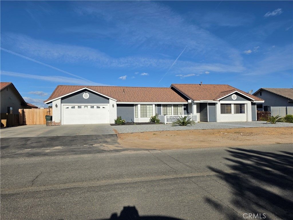 13502 Cuyamaca Road, Apple Valley, CA 92308