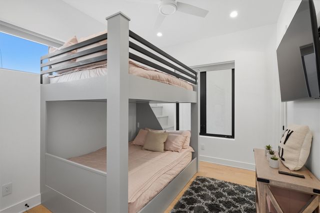 4 Breakwater Bend, Graford, TX 76449