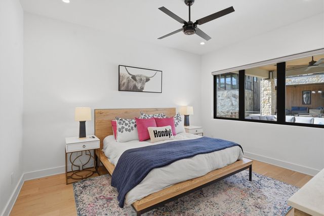 4 Breakwater Bend, Graford, TX 76449