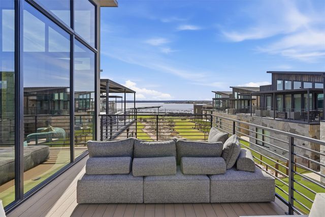 4 Breakwater Bend, Graford, TX 76449