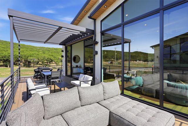 4 Breakwater Bend, Graford, TX 76449