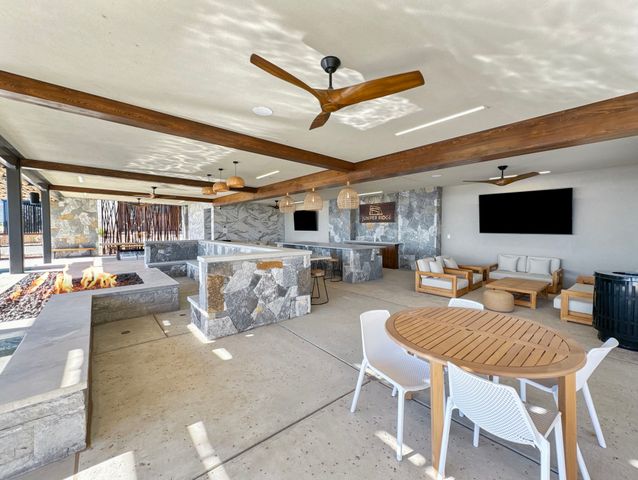 4 Breakwater Bend, Graford, TX 76449