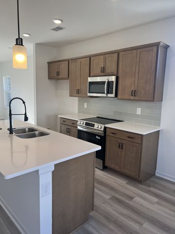 131 Rosebush Lane, Lebanon, TN 37087