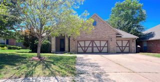 2540 SE 13th Street, Moore, OK 73160