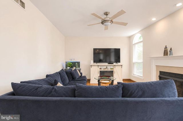 109 HAWTHORNE RD, Egg Harbor Township, NJ 08234