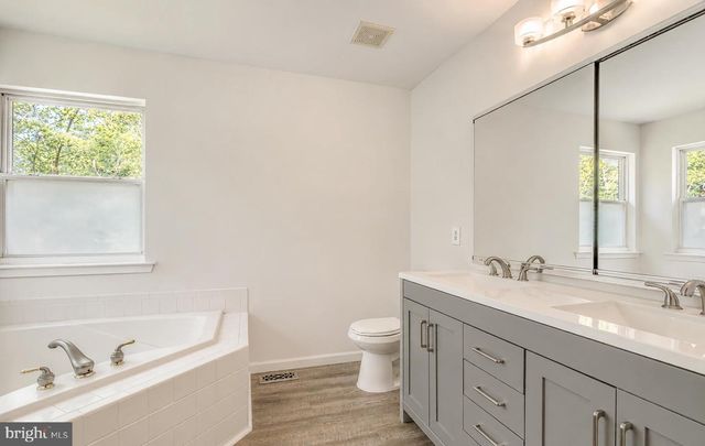 109 HAWTHORNE RD, Egg Harbor Township, NJ 08234