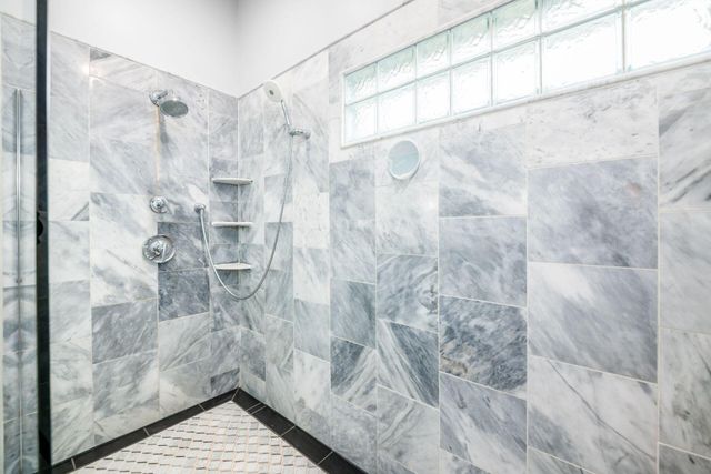 6222 Buckeye Parkway, Grove City, OH 43123