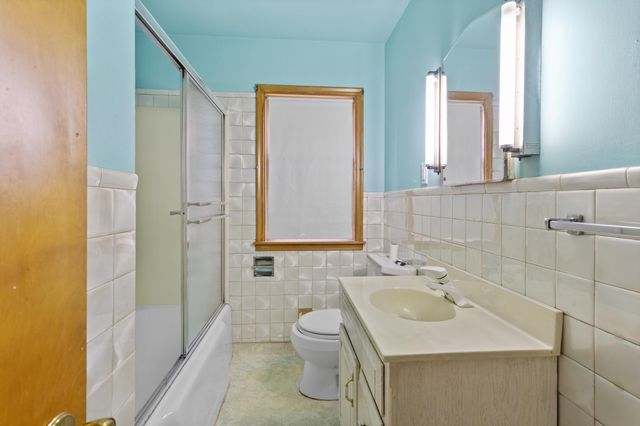 3273 Drew Avenue N, Robbinsdale, MN 55422