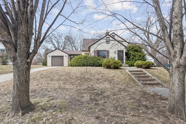 3273 Drew Avenue N, Robbinsdale, MN 55422