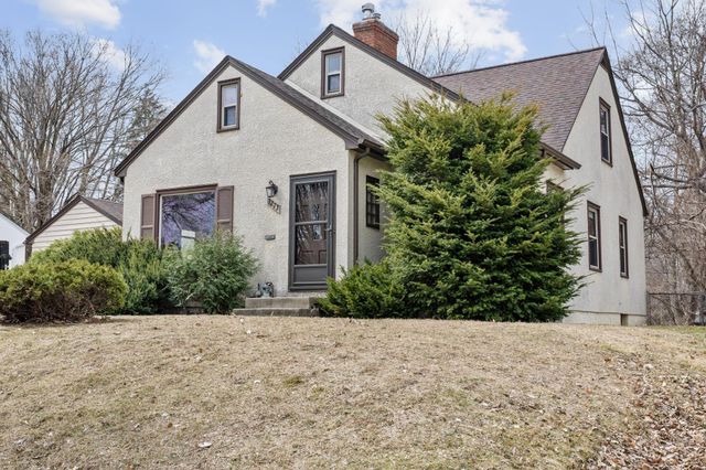 3273 Drew Avenue N, Robbinsdale, MN 55422