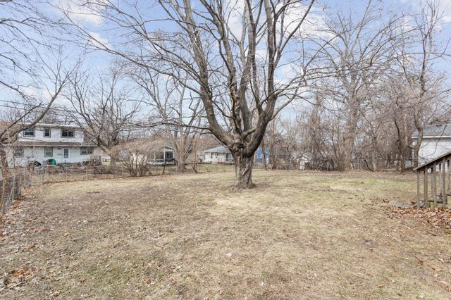 3273 Drew Avenue N, Robbinsdale, MN 55422