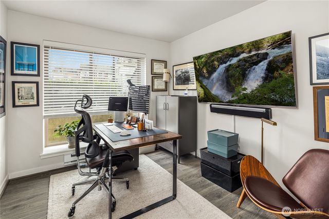 1027 6th Walk NE, Issaquah, WA 98029