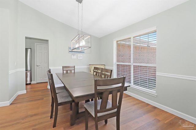 1170 Finch Dr, Gulf Breeze, FL 32563