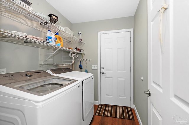 1170 Finch Dr, Gulf Breeze, FL 32563