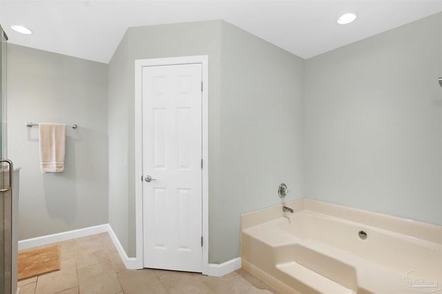 1170 Finch Dr, Gulf Breeze, FL 32563