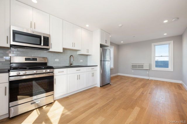 661 W Broadway 404, Long Beach, NY 11561