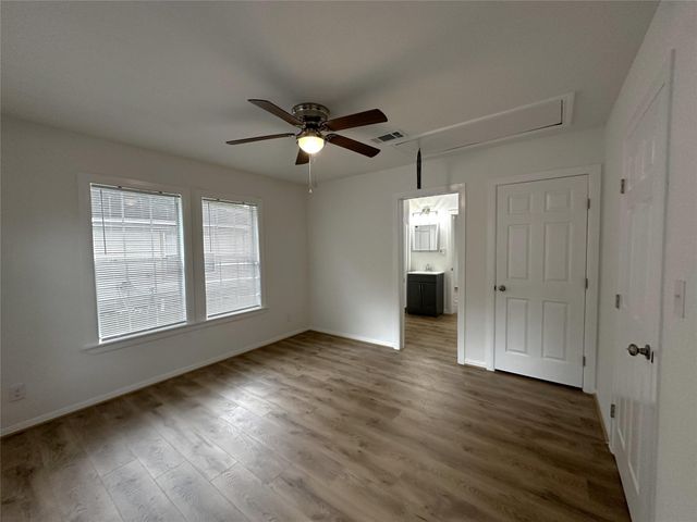 1010 Palestine Street, Conroe, TX 77301