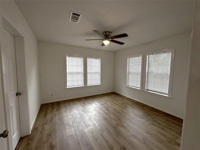 1010 Palestine Street, Conroe, TX 77301
